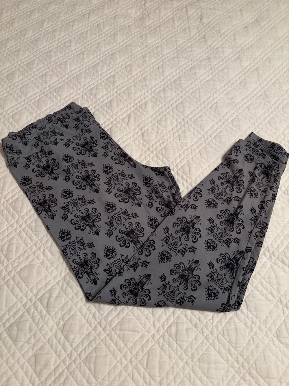 Disney Haunted Mansion Wallpaper Print Gray Leggings - Halloween 🎃